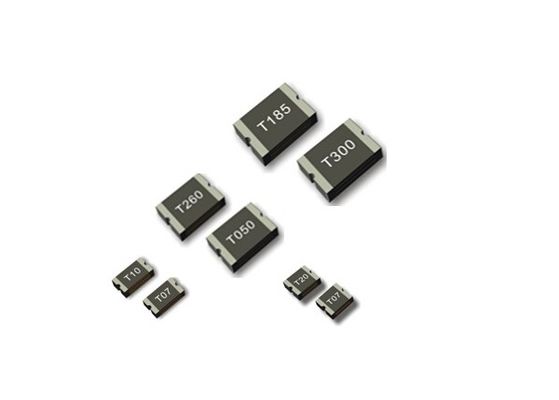 Οι συμπαγείς σειρές 1812 ίχνος 4.6x3.2mm σχεδίου MSMD επιφάνεια 4532 SMT τοποθετούν PTC την επανατοποθετήσιμη θρυαλλίδα 6-60VDC 0.1-3A