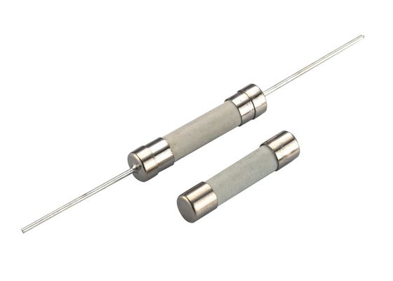 Του Καναδά cUL πιστοποιημένες 6.3mmx32mm γρήγορες χτυπήματος θρυαλλίδες 100mA-50Amp σωλήνων κασετών γεμισμένες άμμος κεραμικές για τις ΣΥΝΕΧΕΊΣ εφαρμογές