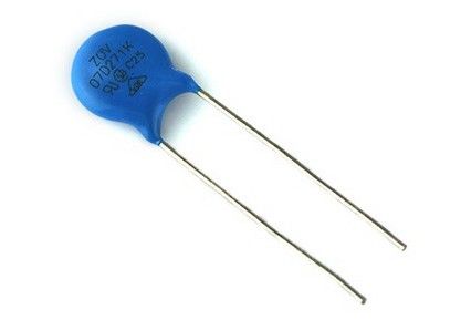 Τυποποιημένη σειρά 7mm δίσκος 07D271K 271 Δ Varistor μεταλλικών οξειδίων οξειδίων ψευδάργυρου 270V 175VAC 225VDC εξαρτώμενος αντιστάτης τάσης