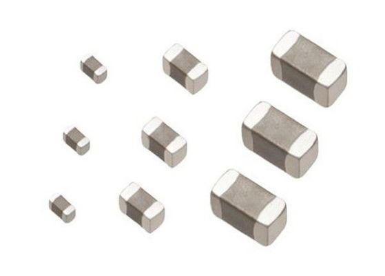 Η επιφάνεια τοποθετεί MLV MLCV SMD 1608 μετρικό πολυστρωματικό Varistor μεταλλικών οξειδίων τσιπ MVR0603-8R0G 8V 30A για την προστασία κύματος