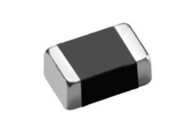 Υψηλά Ferrite σπειρών του Q αγώγιμα πηνία 0402 0603 0805 1206 1-300mA τρέχον 0.047-100uH Inductanc τσιπ χαντρών πολυστρωματικά