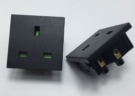 BSI ενέκρινε τη βρετανική θηλυκή έξοδο 3 υποδοχών rb-02 ηλεκτρικές βουλώματα και υποδοχές BS 1363 δύναμης επιτροπής τοίχων Πολωνού 13A 250V UK