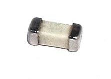 SEF 2410 ταχύτητα Φ 6.1x2.6x2.6mm γρήγορα να ενεργήσει τετραγωνική κεραμική επιφάνεια θρυαλλίδων κασετών τοποθετεί τη θρυαλλίδα 1A 65V 125V