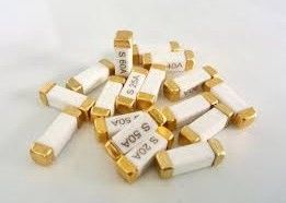 UL CUL 10.1mmx 3.1mm ταχείας δράσης θρυαλλίδα CQ40LF 500mA-40A 600VAC 350VDC τσιπ 4012 με την υψηλή εισροή