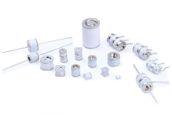 11.5mmx7.5mm ταξινομημένο εκφόρτισης αερίου GDT SE72-600X 600V 20KA 3PIN σωλήνων για το καλωδιακό μόντεμ